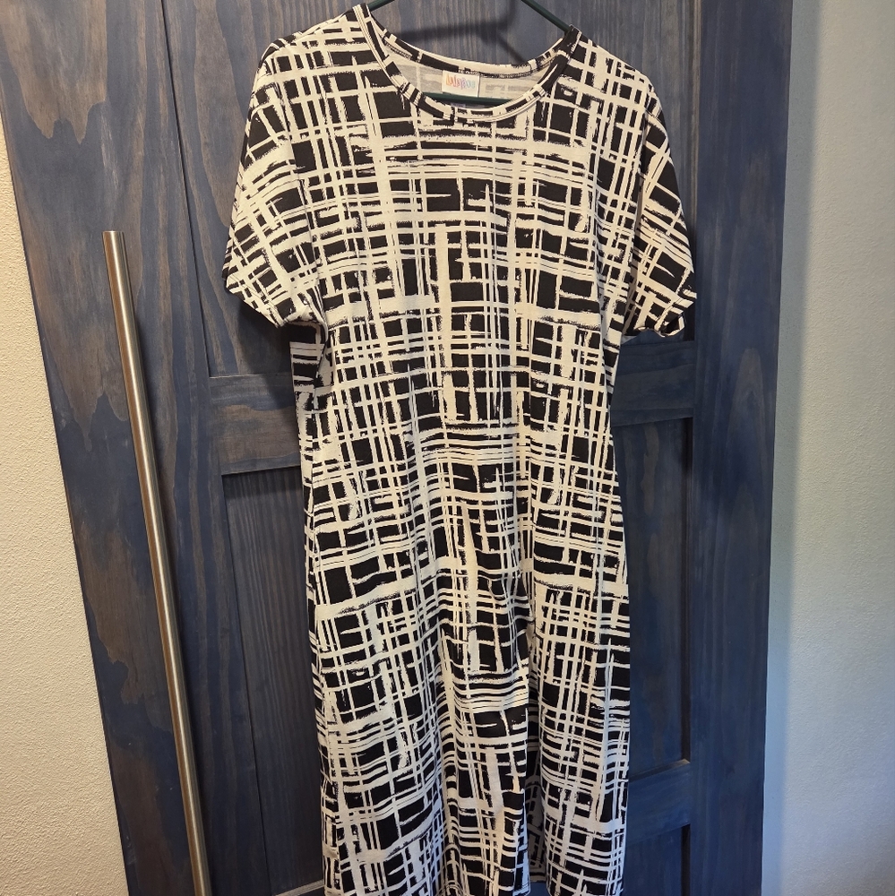 LuLaRoe Black and White Abstract Dress